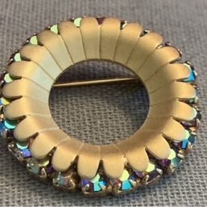 Vintage Gold and Multicolor Rhinestone Brooch
Rollover clasp